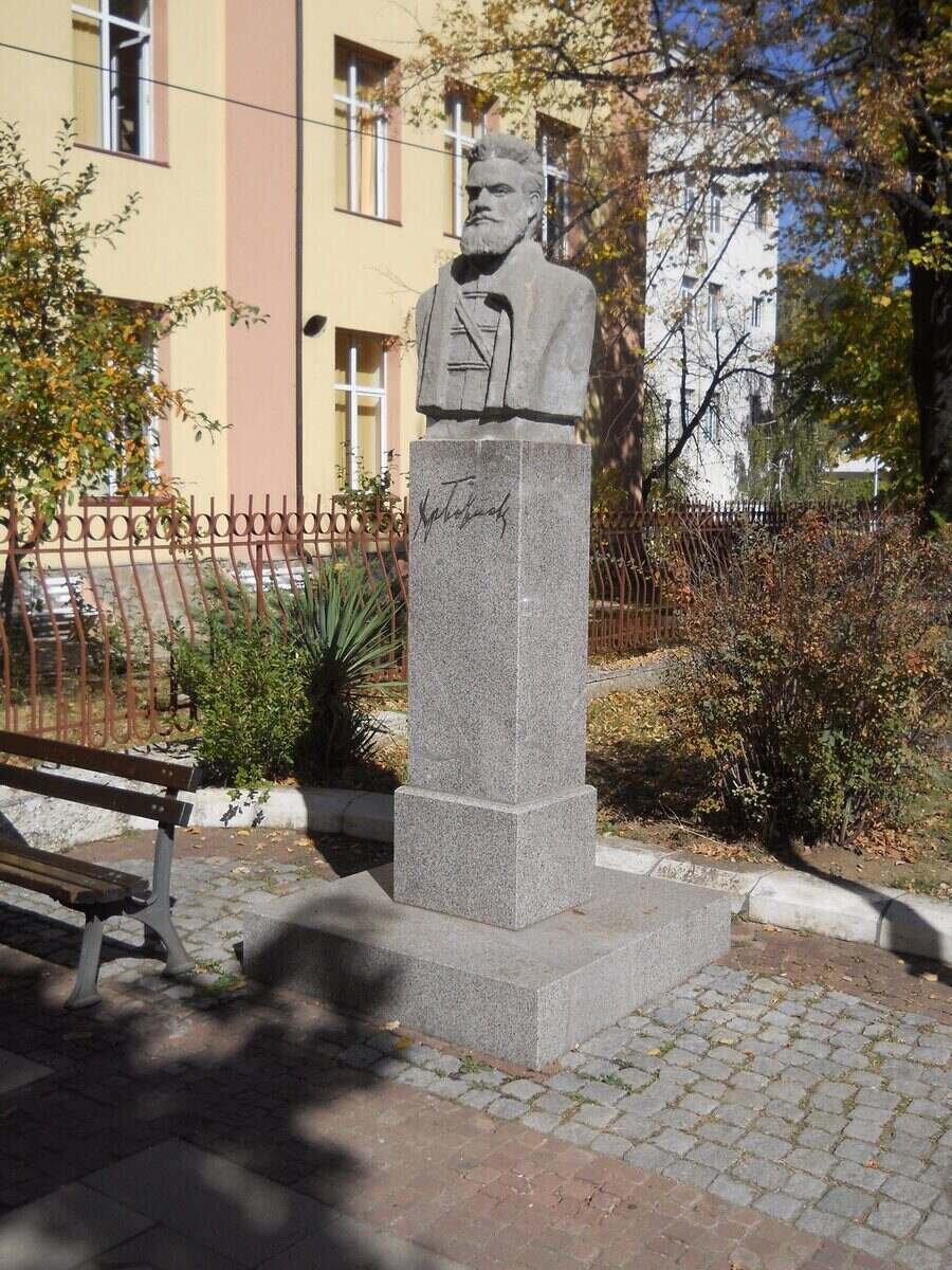 Паметник на Христо Ботев - Дупница