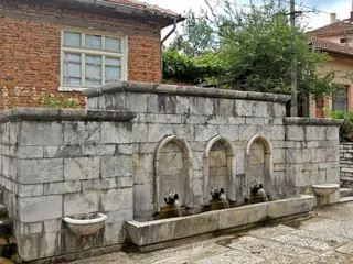 Чешми Големият и Малкият Врис - Малко Търново — Малко Търново