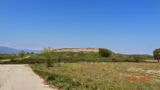 "Плоската могила" - Юнаците — Юнаците