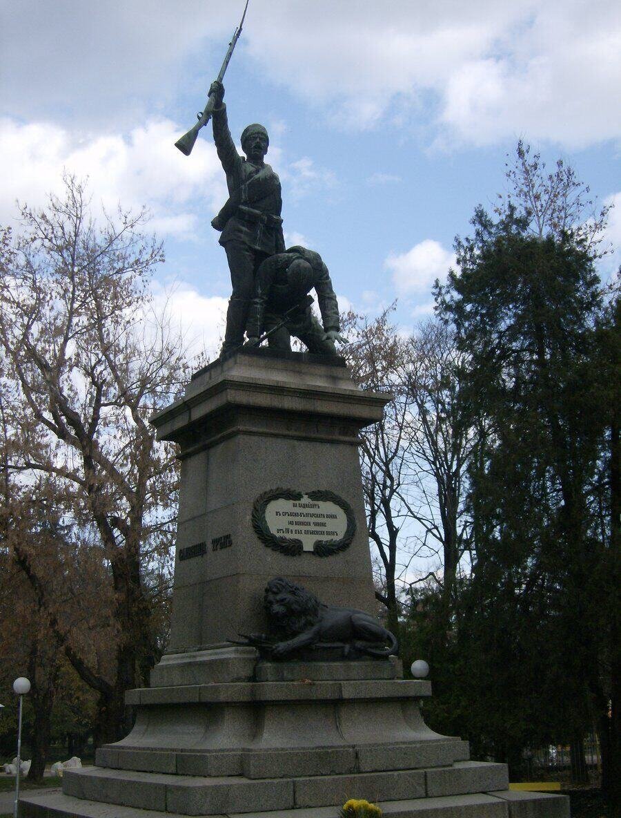 Паметник на 4-ти пехотен плевенски полк - Плевен