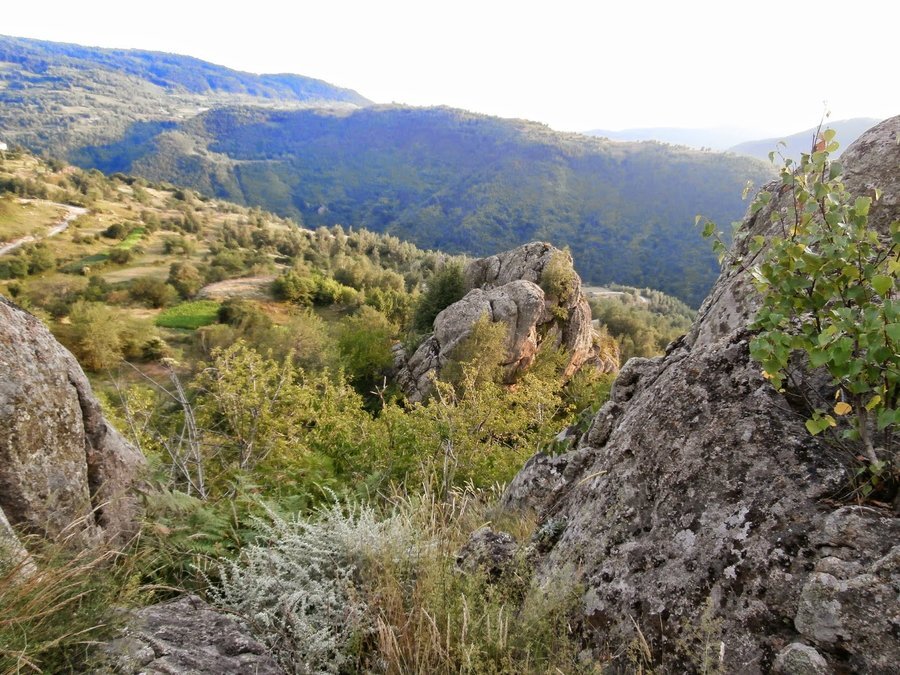Скалното образувание "Скалето" - Црънча