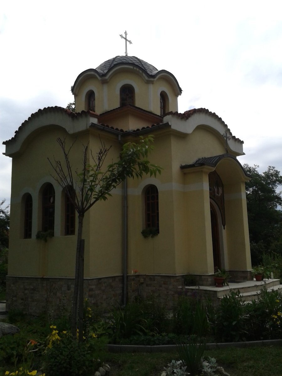 Параклис "Свети Живоприемен източник" - Велинград