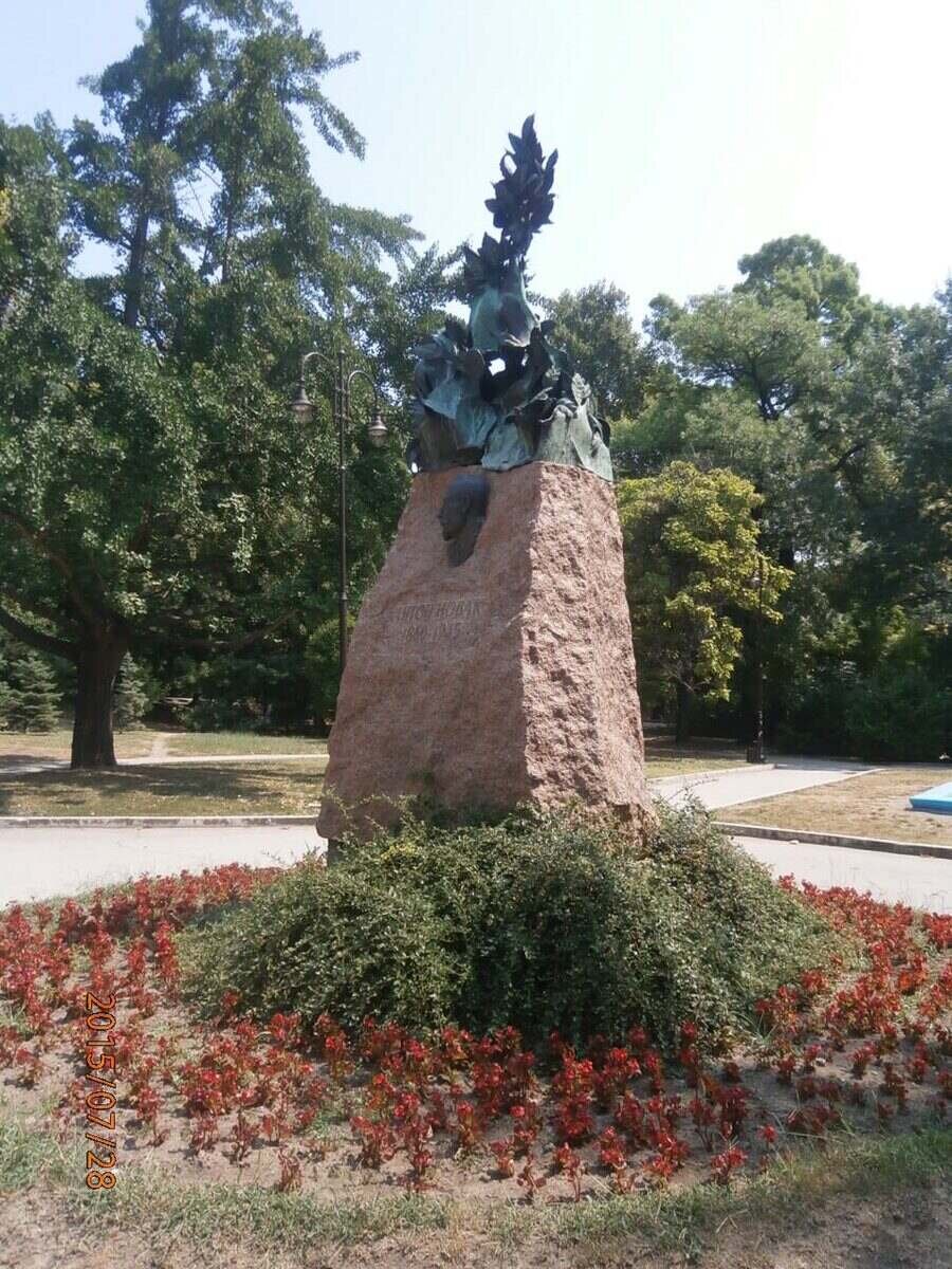 Паметник на Антон Новак - Варна