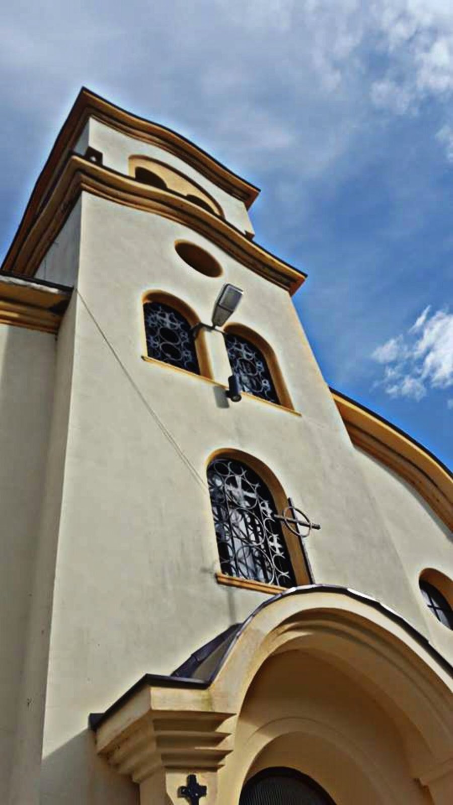 Църква "Свети Иван Рилски" - Кресна