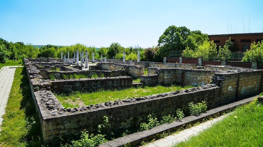 Археологически резерват "Абритус"