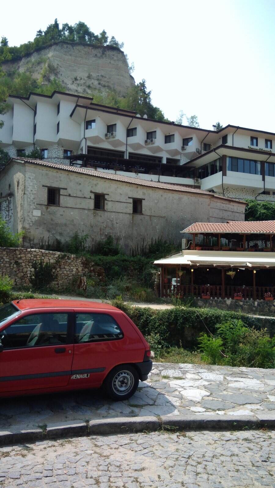 Църква "Св. Св. Петър и Павел" - Мелник