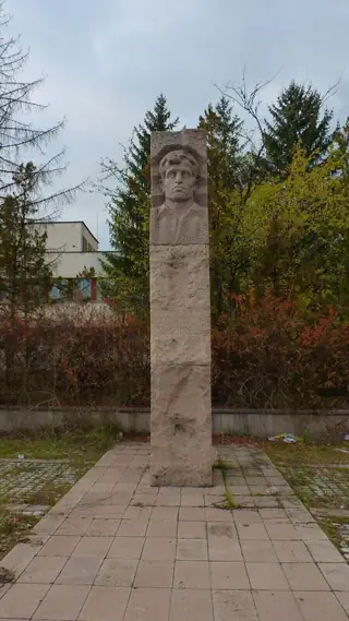 Паметник на Никола Божанов - Ракитово — Ракитово