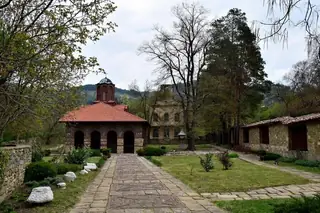 Храм "Св.Св. Петър и Павел" - Велико Търново — Велико Търново
