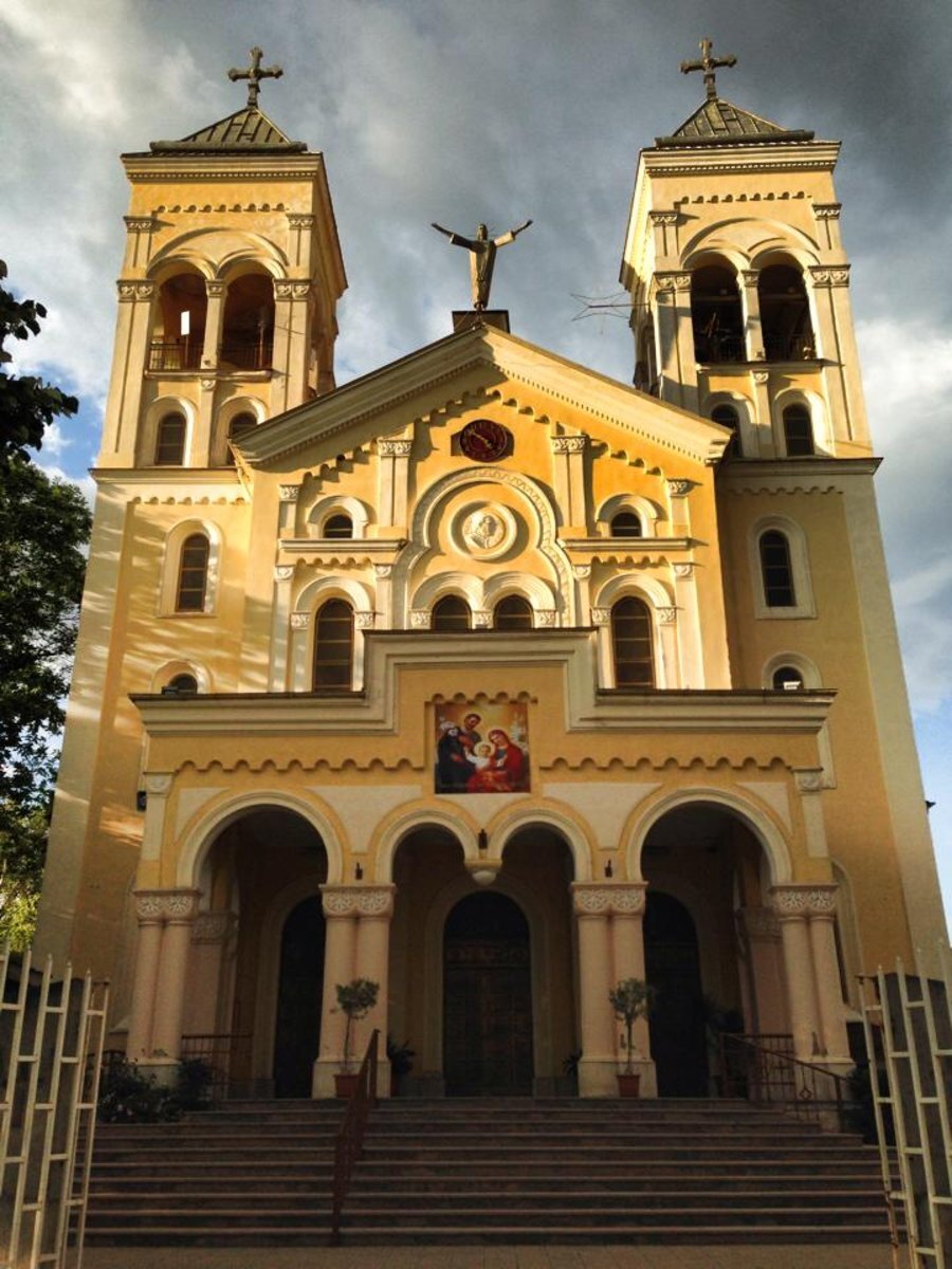 Католическа църква "Пресвето сърце Исусово" - Раковски