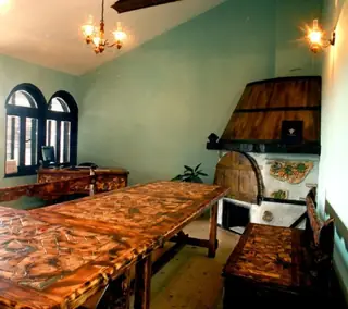 Винарска изба "Villa Vinifera" — Брестовица