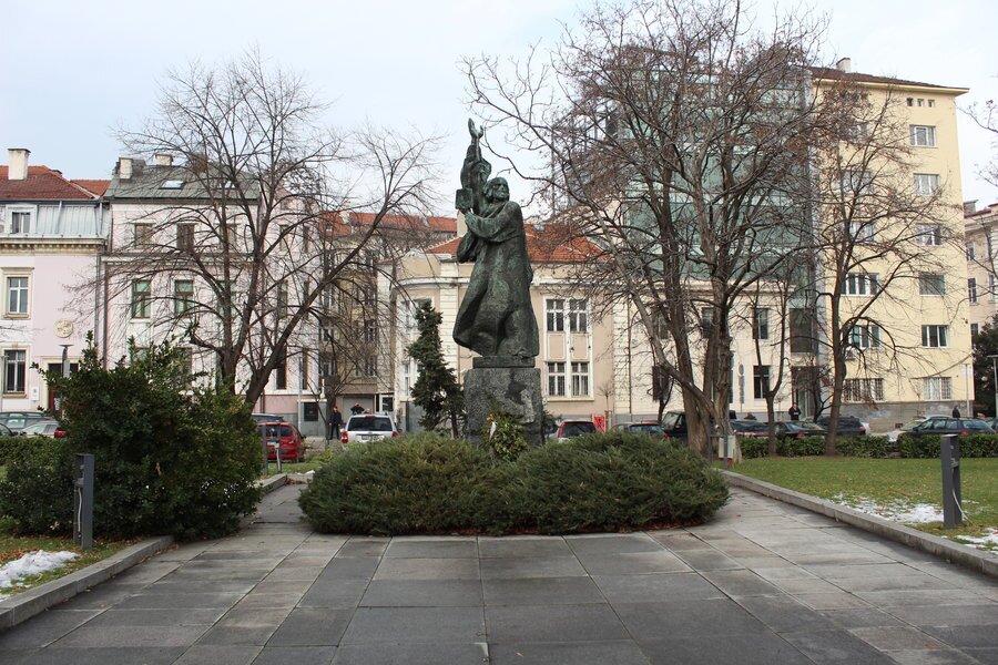 Паметник на Паисий Хилендарски  - София