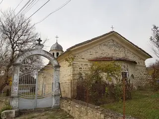 Църква "Св. Георги Победоносец" - с. Леденик — Леденик