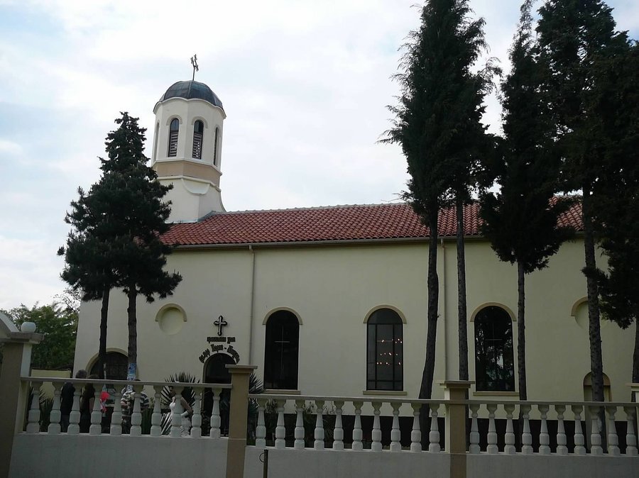 Църква "Свети Цар Борис-Михаил" - Царево