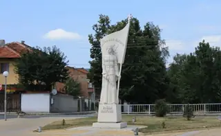 Паметник на Райна Княгиня - Панагюрище — Панагюрище