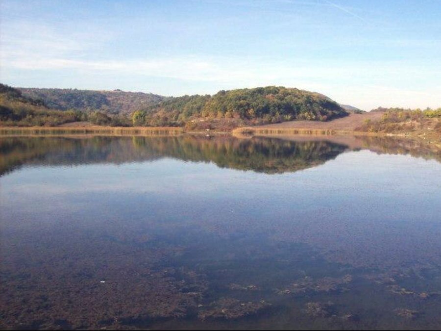 Язовир Тъмни лък