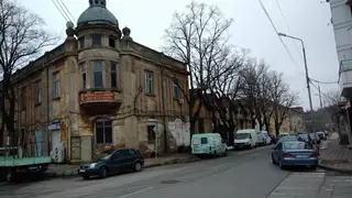 Сградата на фабрика "Недев И Саръиванов" - Сливен — Сливен