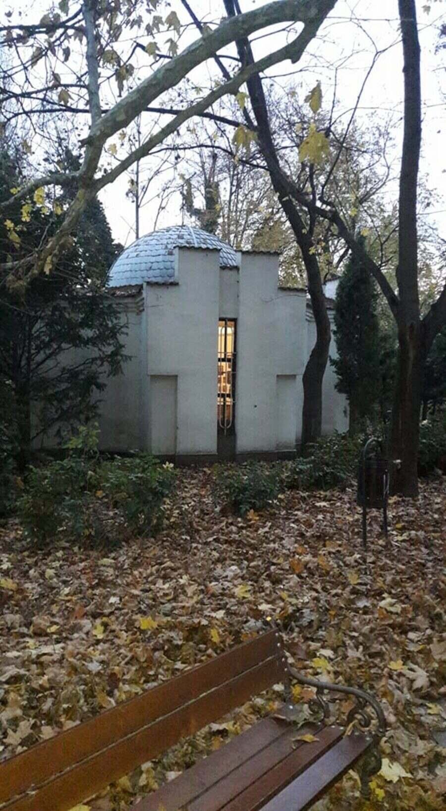 Параклис "Свето Благовещение" в Морската градина