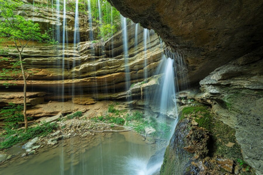 Водопад "Злaтeн вoдoпaд" - Иванча