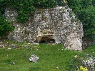 Пещера "Станчов полигар" — Черни Осъм