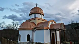 Храм "Успение Богородично" - Осиковска Лакавица — Осиковска Лакавица