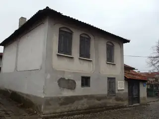 Къщата на Неда и Гана Тачеви - Карлово — Карлово