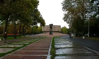 Пантеон - Бургас — Бургас