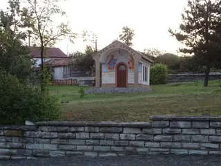 Параклис "Св. Троица" - с. Пчеларово — Пчеларово
