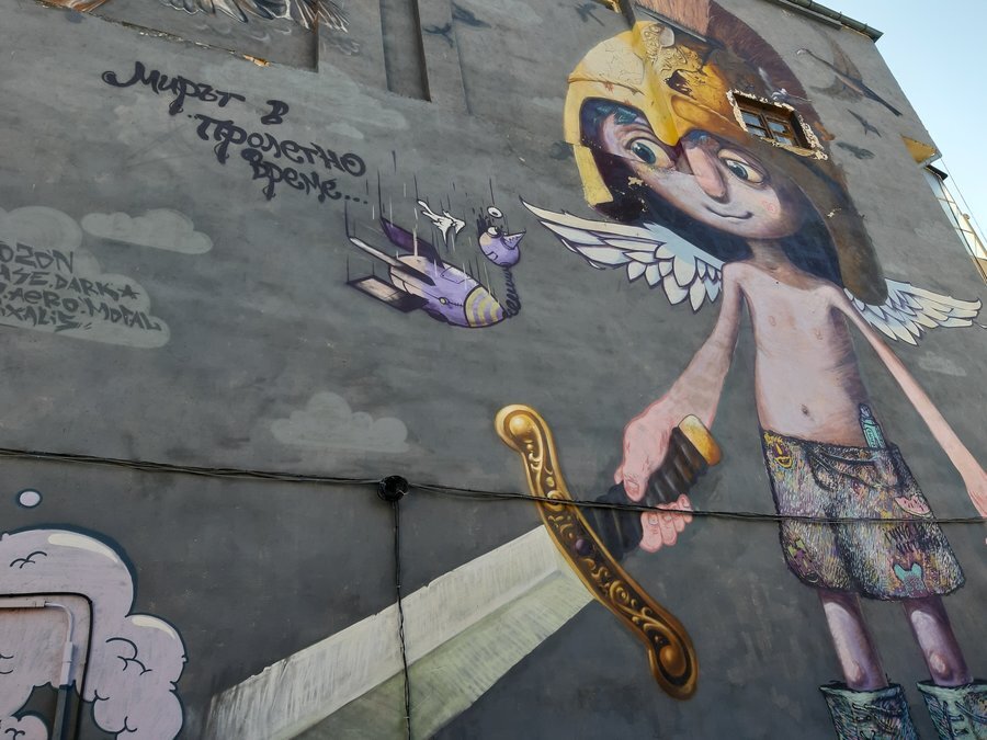 Графит "Мирът в пролетно време" - Плевен