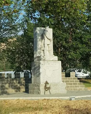 Паметник на Цар Самуил - Кресна — Кресна