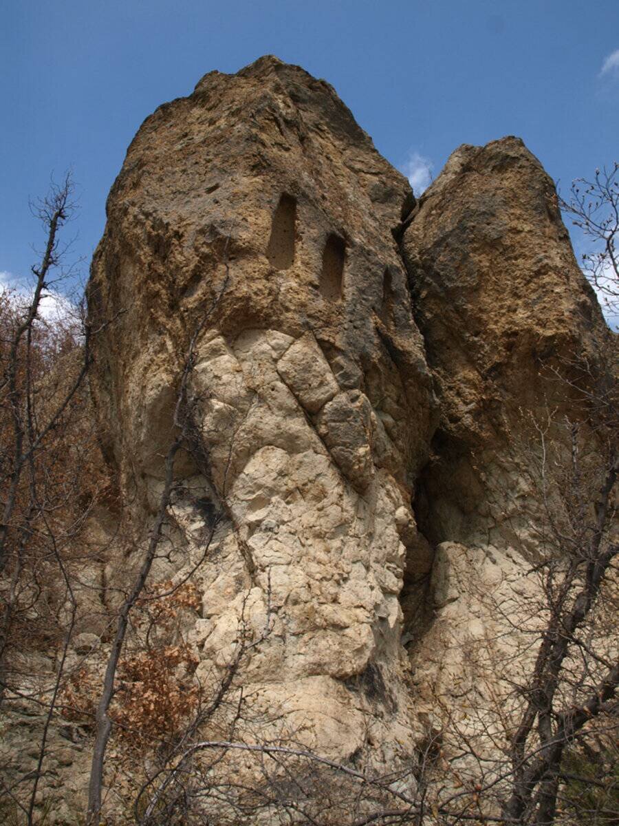 Трапецовидни ниши над Снежинка и Ридово
