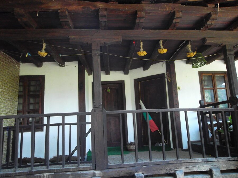 Архитектурно-исторически резерват "Вароша" - Ловеч