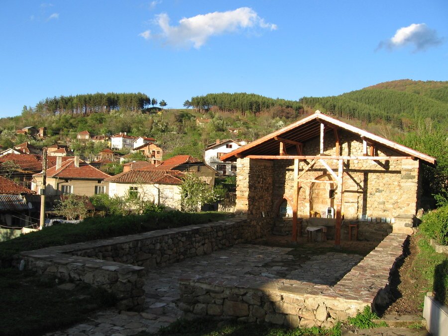 Църква "Св. Никола" - Сапарево