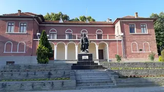 Партизански паметник - Килифарево — Килифарево