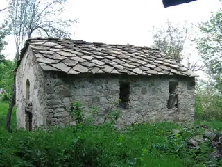 Долнобешовишки манастир "Св. Архангел Михаил" - Враца — Долна Бешовица