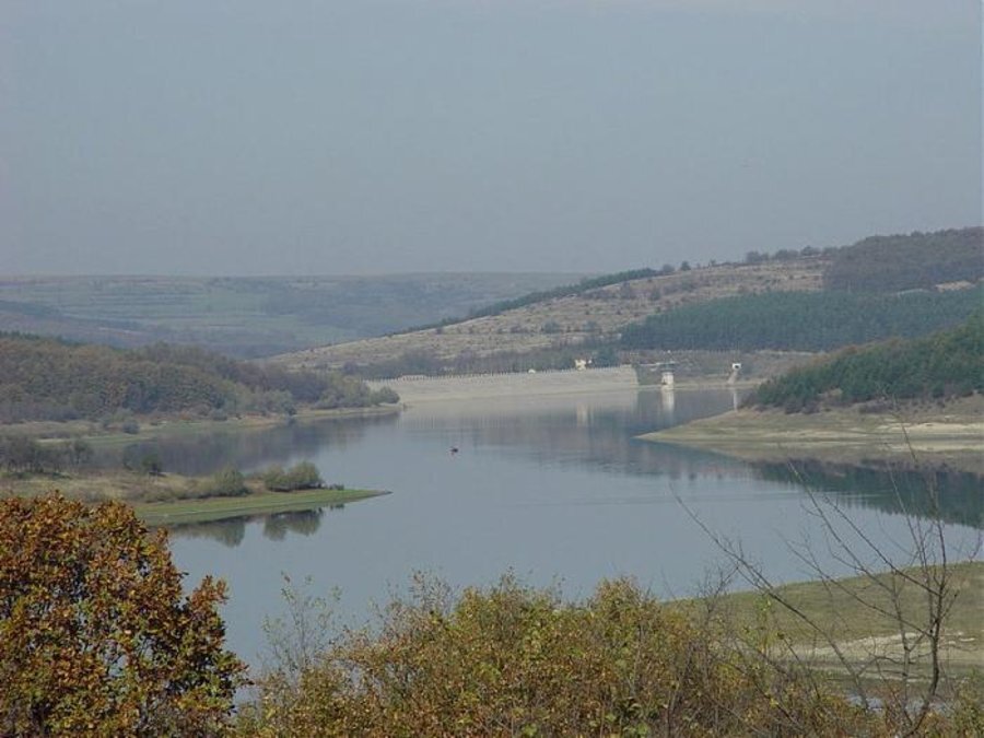 Язовир "Ястребино"