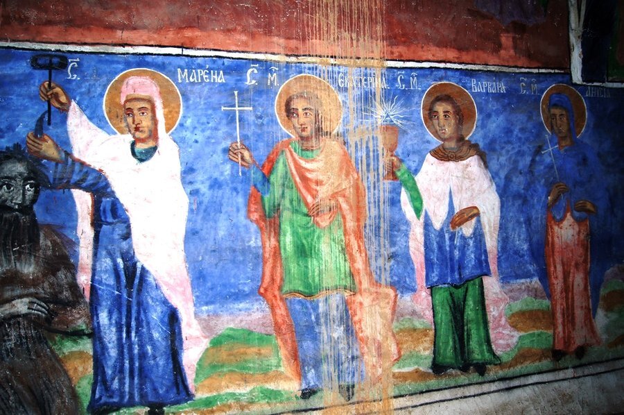 Църква "Рождество Богородично" - Велюшец