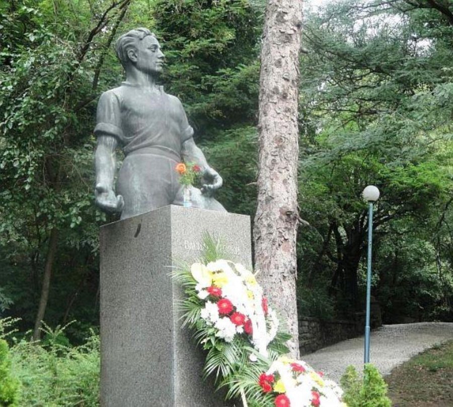 Паметник на Васил Левски - Пловдив