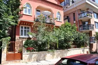 Сграда, в която е живял Ячо Кабаивански - София — София
