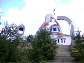 Православен храм "Свети Георги Победоносец" - Кожари — Кожари