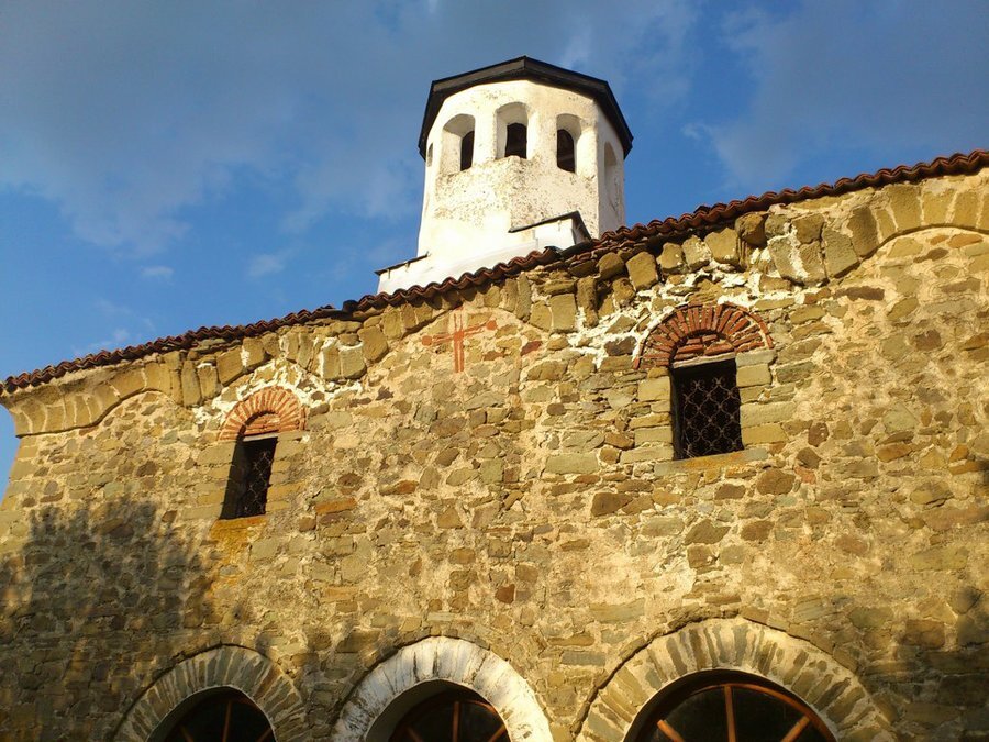 Църква “Св. Петър и Павел” – Преколница