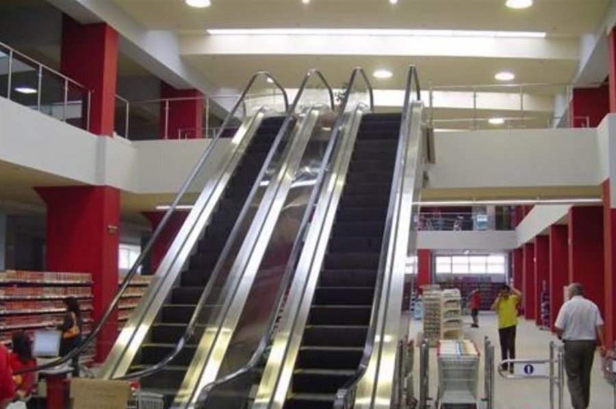 Търговски комплекс "Елитис" - Варна