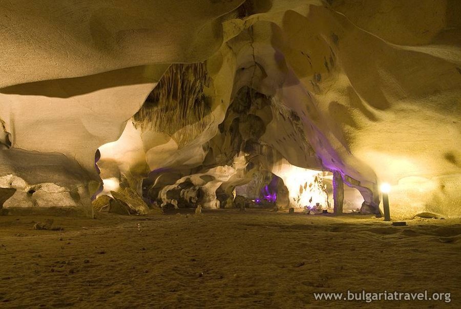 Пещера Орлова чука