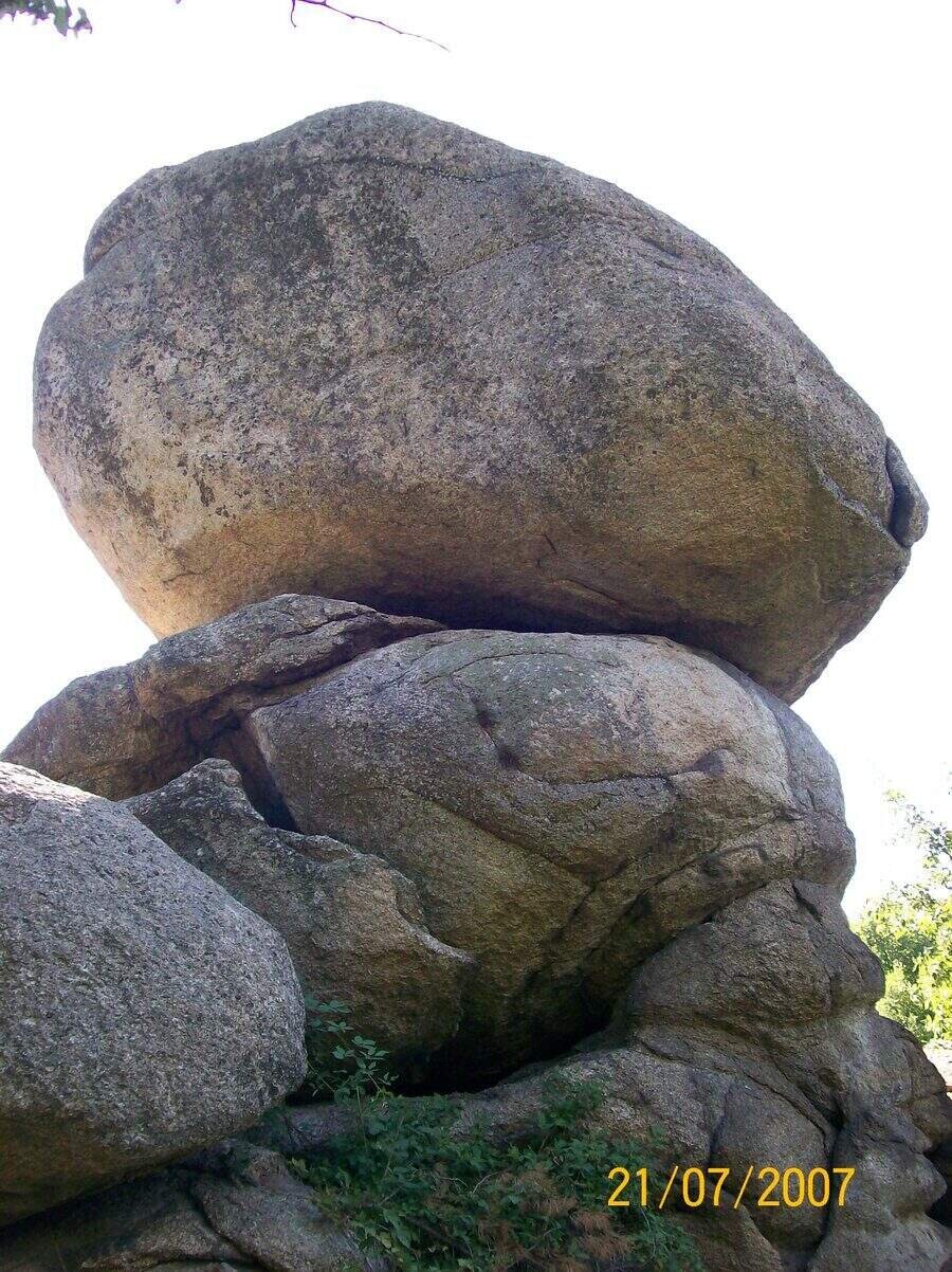 Природна забележителност "Булският камък"