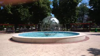 Фонтан със земно кълбо - Нова Загора — Нова Загора