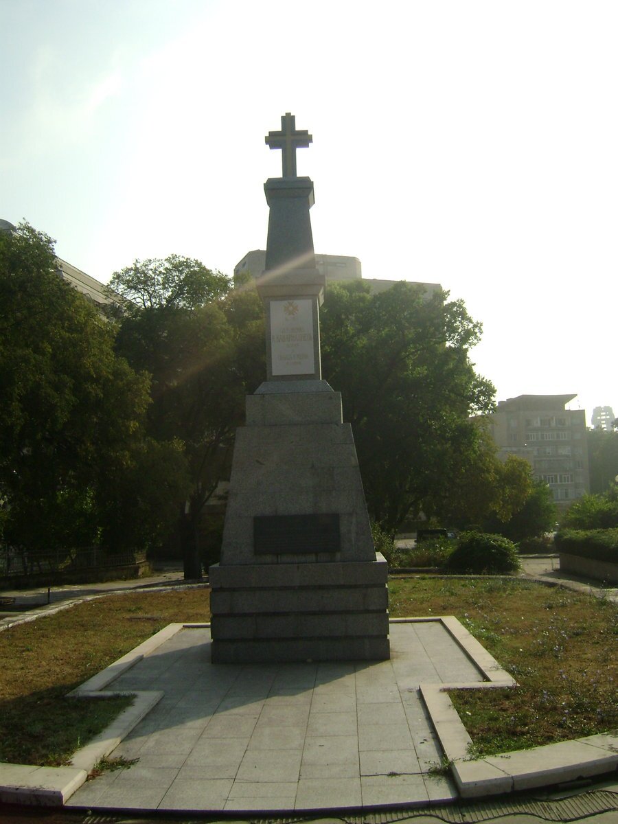 Паметник на Константин Каварналиев - Шумен