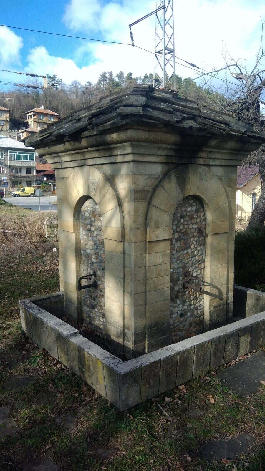 Старинна чешма - Трявна