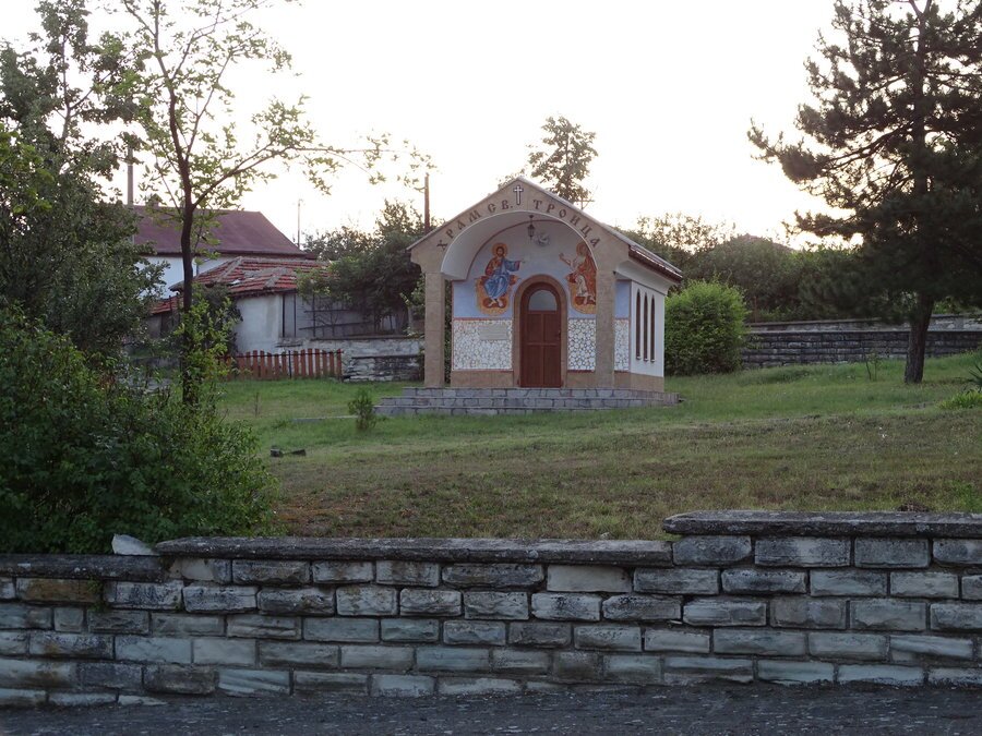 Параклис "Св. Троица" - с. Пчеларово