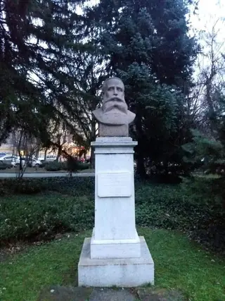 Паметник на Йосиф Гурко - Велико Търново — Велико Търново