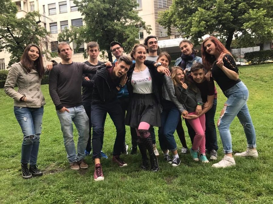 Младежки театър "Драмеди"