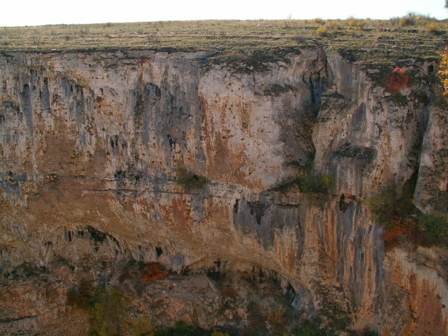 Каньонът "Голям дол"